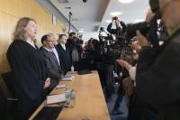 Anwältin Roda Verheyen und der Kläger Saúl Luciano Lliuya im OLG Hamm 17.03.2025.jpg